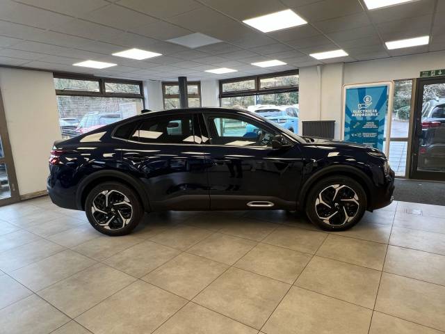 Citroen C4 X 1.2 PureTech MHEV MAX Fastback e-DSC Euro 6 (s/s) 4dr