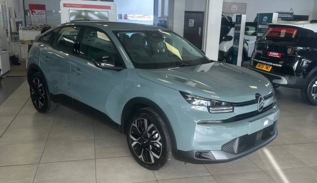 Citroen C4 1.2 PureTech MHEV PLUS e-DSC Euro 6 (s/s) 5dr Hatchback Hybrid Manhatten Green