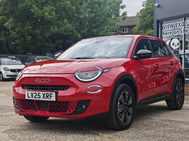 2025 Fiat 600 1.2 MHEV e-DCT Euro 6 (s/s) 5dr