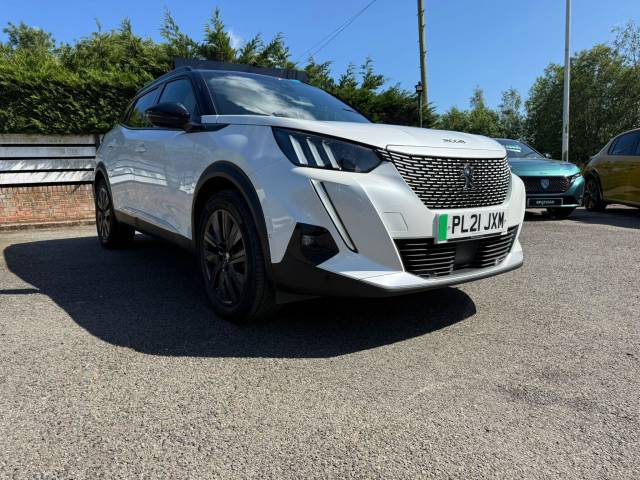 Peugeot e-2008 0.0 100kW GT Premium 50kWh 5dr Auto Hatchback Electric WHITE