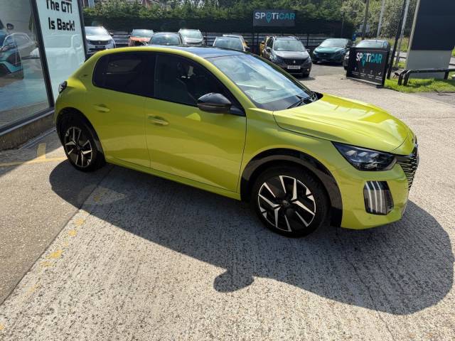 Peugeot 208 1.2 PureTech 100 GT 5dr Hatchback Petrol YELLOW