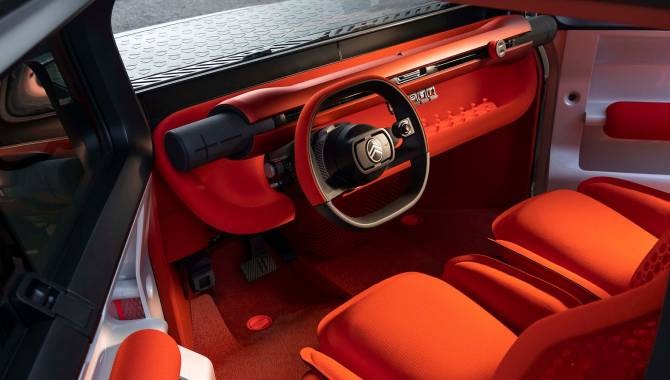 CITROËN Oli [all-ë] - Interior